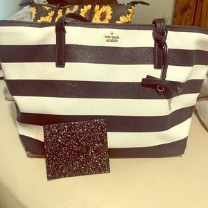 Kate Spade Striped handbag. Black and white